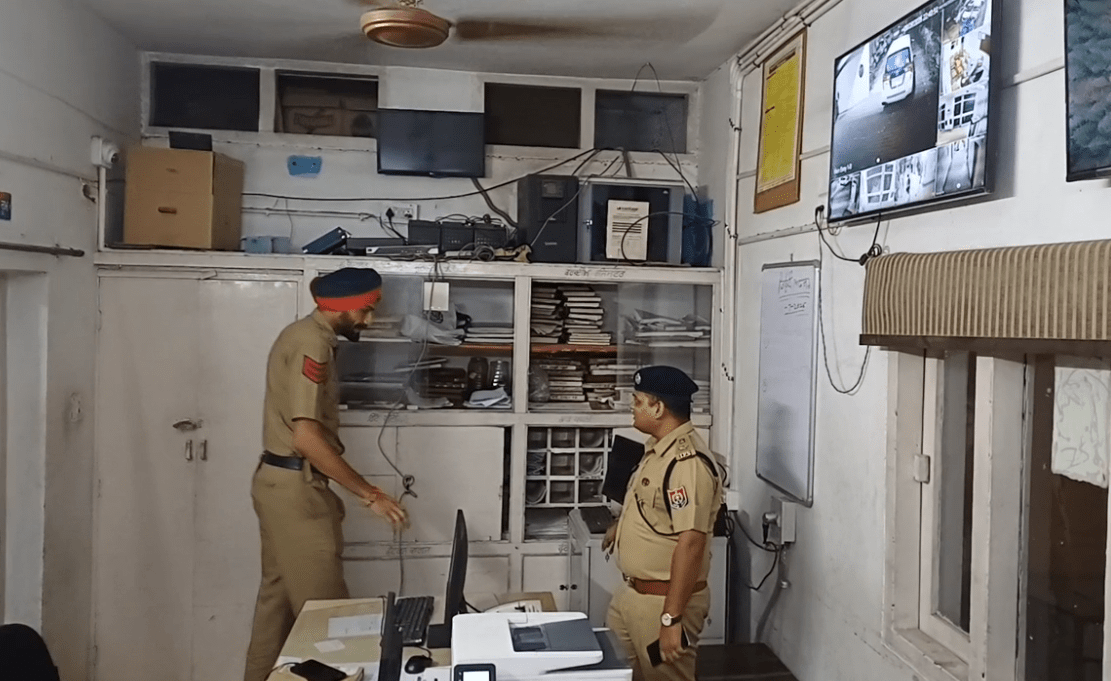 ਆਜ਼ਾਦੀ ਦਿਵਸ ਦੇ ਮੱਦੇਨਜ਼ਰ ਪੁਲਿਸ ਵੱਲੋਂ ਵੱਖ-ਵੱਖ ਥਾਣਿਆਂ ’ਤੇ ਕੀਤੀ ਚੈਕਿੰਗ