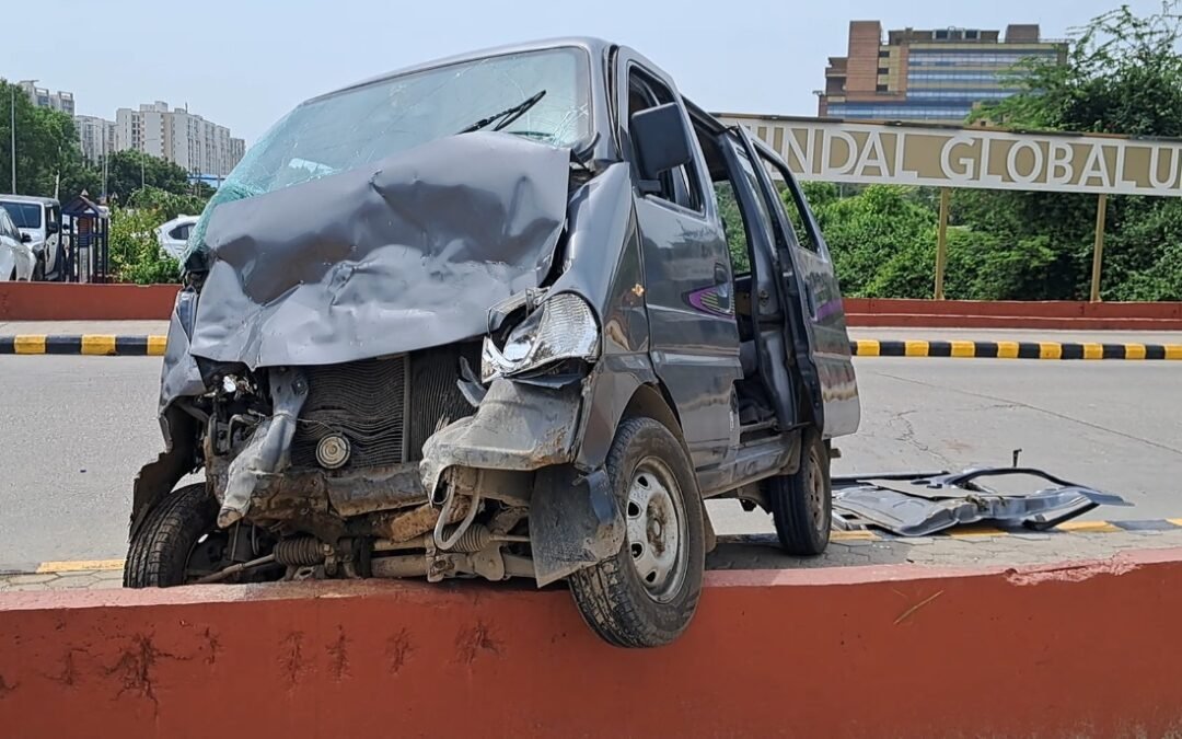 सोनीपत में स्कूल वैन दुर्घटनाग्रस्त, 6 स्टूडेंट घायल, 1 की हालत गंभीर
