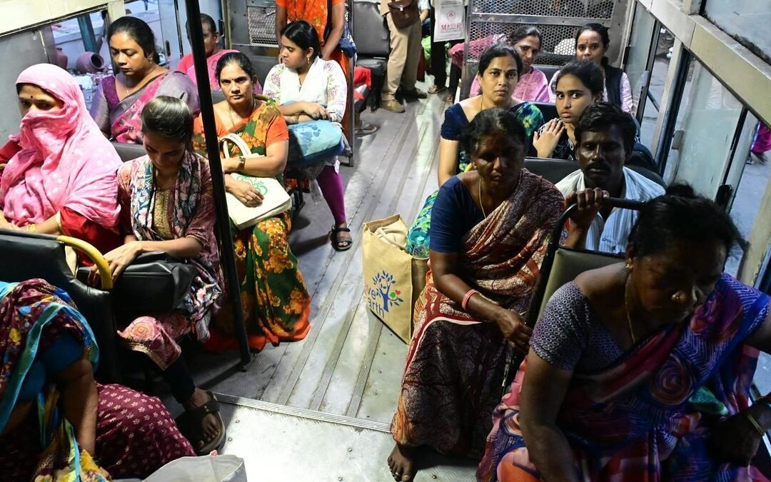 रक्षाबंधन पर राज्य सरकारों का बहनों को तोहफा, जानिए हरियाणा- चंडीगढ़ के अलावा किन राज्यों में महिलाएं कर सकेंगी बसों में फ्री ट्रैवल
