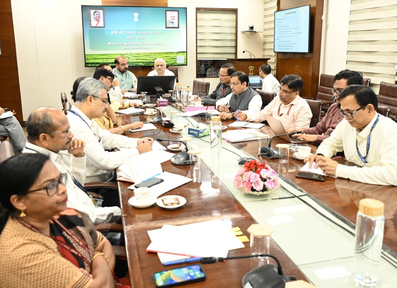 केंद्रीय मंत्री शिवराज सिंह चौहान ने की राज्यों के कृषि मंत्रियों और आला अफसरों के साथ महत्वपूर्ण वर्चुअल बैठक