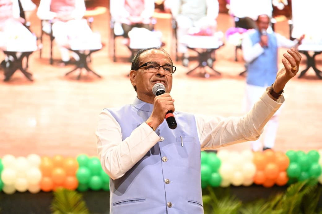 रबी की अच्छी फसल के लिए कृषि वैज्ञानिक फिर 3 से 18 अक्टूबर तक गांव-गांव जाएंगे – शिवराज सिंह