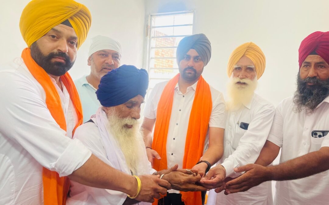 ਸੰਗਰੂਰ ਦੇ ਪਿੰਡ ਦੇਹ ਕਲਾਂ ‘ਚ ਮਿਸਾਲ ਹੋਈ ਕਾਇਮ, ਰਿਟਾਇਰਮੈਂਟ ‘ਤੇ ਪਾਠੀ ਨੂੰ ਤੋਹਫ਼ੇ ਵਜੋਂ ਮਿਲਿਆ ਘਰ
