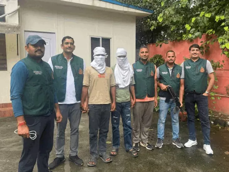 ਐਲਵਿਸ਼ ਯਾਦਵ ਦੇ ਘਰ ‘ਤੇ ਗੋਲੀਬਾਰੀ ਕਰਨ ਵਾਲੇ ਦੋ ਹੋਰ ਸ਼ੂਟਰ ਗ੍ਰਿਫ਼ਤਾਰ,ਅਮਰੀਕਾ ਤੋਂ ਗੈਂਗਸਟਰ ਭਾਊ ਦੇ ਇਸ਼ਾਰਿਆਂ ‘ਤੇ ਵਾਰਦਾਤਾਂ ਨੂੰ ਦੇ ਰਿਹਾ ਸੀ ਅੰਜ਼ਾਮ