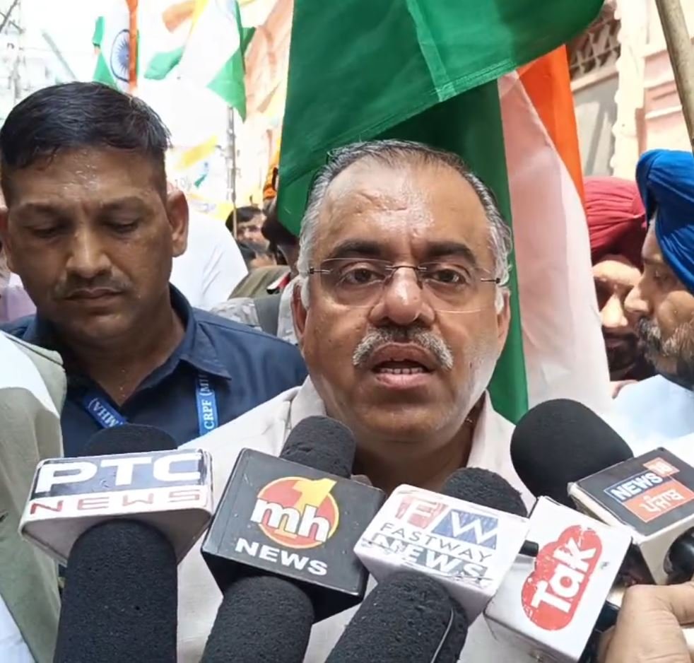 ਆਪ੍ਰੇਸ਼ਨ ਸਿੰਦੂਰ ਦੀ ਜਿੱਤ ‘ਤੇ ਦੇਸ਼ ਭਰ ‘ਚ ਜਸ਼ਨ, ਤਿਰੰਗਾ ਯਾਤਰਾ ਨਾਲ ਗੂੰਜਿਆ ਸ਼ਹਿਰ