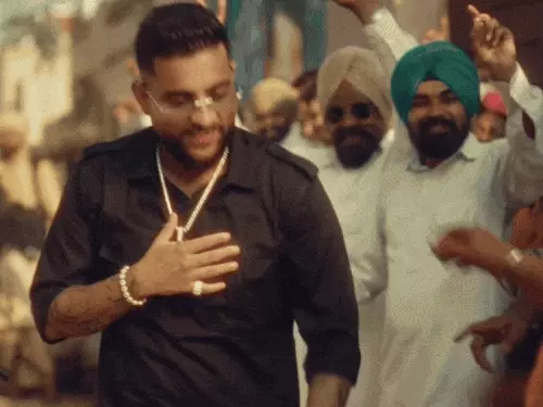 ਗਾਇਕ ਕਰਨ ਔਜਲਾ ਦੇ ਗੀਤ ‘ਐਮਐਫ ਗਬਰੂ’ ‘ਤੇ ਵਿਵਾਦ, ਚੰਡੀਗੜ੍ਹ ਦੇ ਕਾਰਕੁਨ ਨੇ ਕਿਹਾ ਕਿ ਇਹ ਗੀਤ ਅਸ਼ਲੀਲ ਹੈ, ਪੰਜਾਬੀ ਸੱਭਿਆਚਾਰ ਦੇ ਵਿਰੁੱਧ