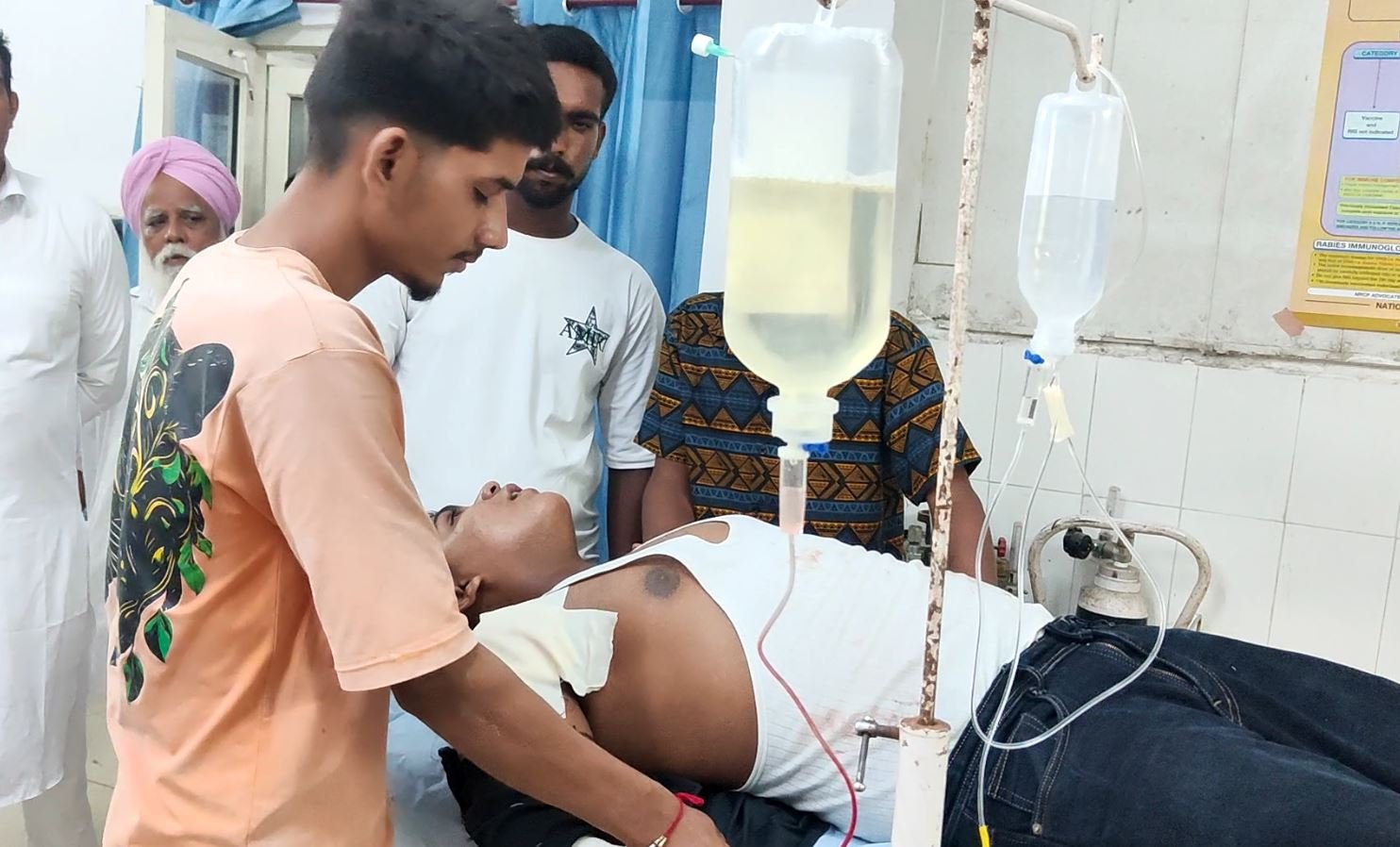 ਸਕੂਲ ਦੀ ਸੰਜਿਸ਼ ਨੇ ਧਾਰਿਆ ਖੂਨੀ ਰੂਪ, ਪਟਵਾਰੀ ਨੇ ਚਲਾਈਆਂ ਗੋਲੀਆਂ, ਇੱਕ ਦੀ ਹਾਲਤ ਗੰਭੀਰ