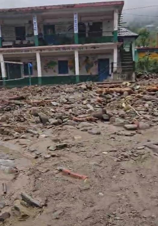 ਹਿਮਾਚਲ ‘ਚ ਫਿਰ ਮੀਂਹ ਨੇ ਮਚਾਈ ਤਬਾਹੀ, ਕਟੋਲਾ ‘ਚ ਵਹੇ ਘਰ