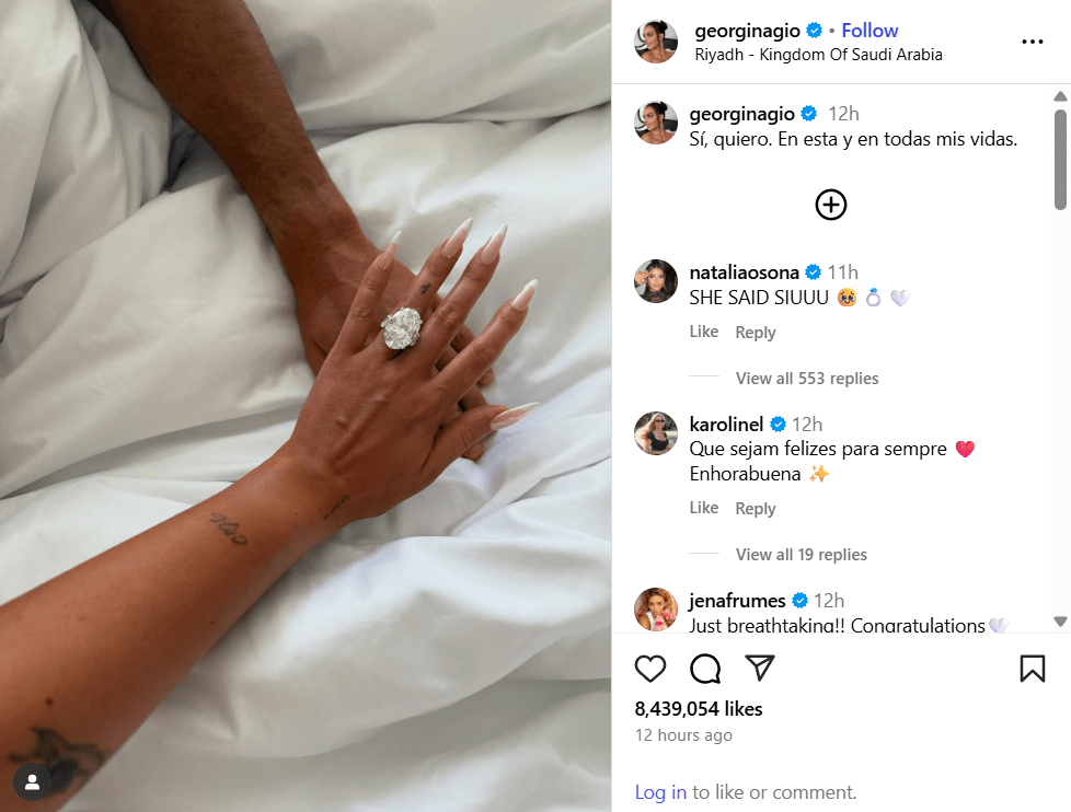 फुटबॉलर Cristiano Ronaldo और Georgina Rodriguez की इंगेजमेंट, पहनाई 25 करोड़ की इंगेजमेंट रिंग