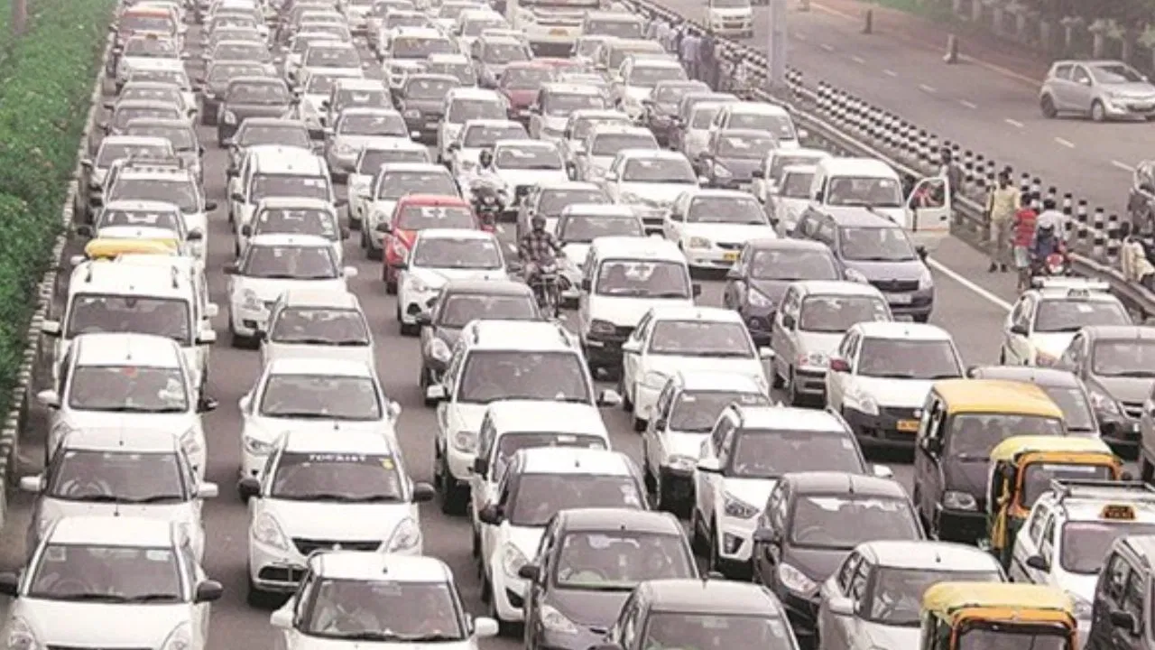 Ban Vehicles: ਇਨ੍ਹਾਂ ਵਾਹਨਾਂ ‘ਤੇ ਲੱਗਿਆ ਬੈਨ, ਅੱਜ ਤੋਂ ਲਾਗੂ ਹੋਏ ਇਹ ਬਦਲਾਅ; ਉਲੰਘਣਾ ਕਰਨ ‘ਤੇ 20 ਹਜ਼ਾਰ ਲੱਗੇਗਾ ਜੁਰਮਾਨਾ