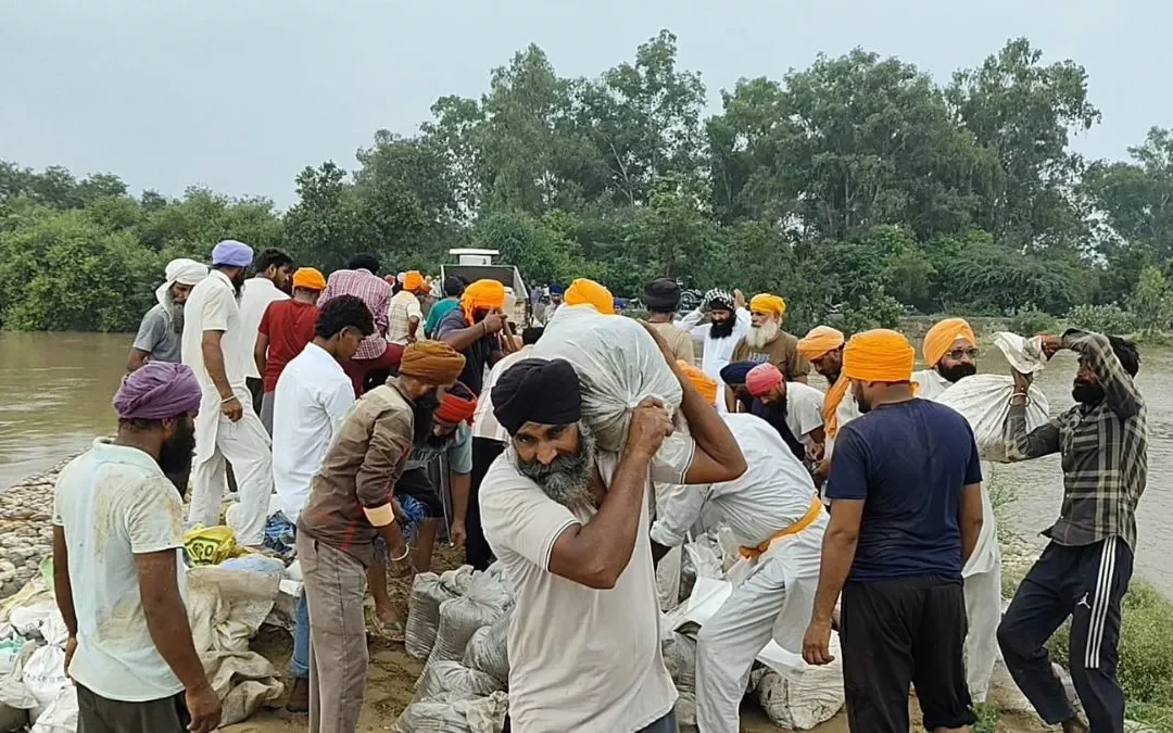 ਤਰਨਤਾਰਨ ‘ਚ ਹੜ੍ਹ ਦਾ ਖਤਰਾ: ਬਿਆਸ ਤੇ ਸਤਲੁਜ ਨਦੀਆਂ ਦੇ ਪਾਣੀ ਪੱਧਰ ਵਧਣ ਨਾਲ 55 ਪਿੰਡ ਸੱਤ ‘ਤੇ, ਧੂਸੀ ਬਾਂਧ ਹੋਇਆ ਕਮਜ਼ੋਰ