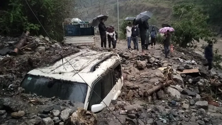 Dehradun Cloudburst: ਦੇਹਰਾਦੂਨ ਦੇ ਸਹਸਤਰਧਾਰਾ ‘ਚ ਬੱਦਲ ਫਟਣ ਨਾਲ ਭਾਰੀ ਤਬਾਹੀ, ਕਈ ਵਾਹਨ ਵਹਿ ਗਏ, ਕਈ ਲੋਕ ਲਾਪਤਾ