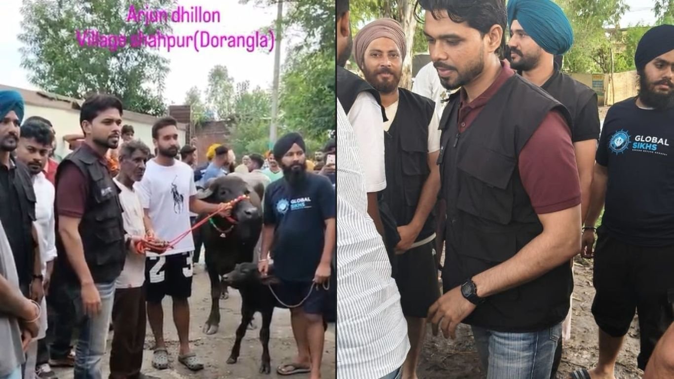 ਪੰਜਾਬੀ ਗਾਇਕ ਅਰਜਨ ਢਿੱਲੋ ਸਰਹੱਦੀ ਪਿੰਡ ਸ਼ਾਹਪੁਰ ਪਹੁੰਚੇ, ਹੜ੍ਹ ਪੀੜਤ ਪਰਿਵਾਰਾਂ ਨੂੰ ਦਿੱਤੀਆਂ ਮੱਝਾਂ