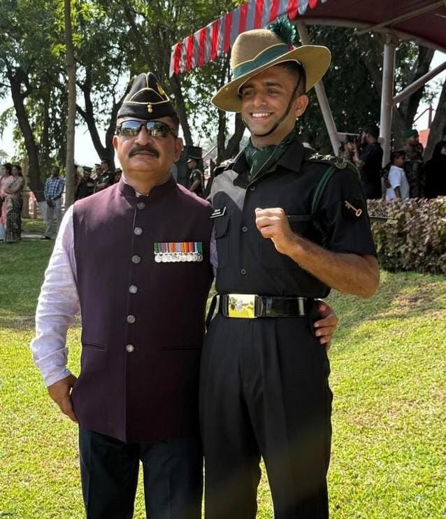 ਪਠਾਨਕੋਟ ਦੇ ਦੀਪਿਤ ਸ਼ਰਮਾ ਨੂੰ ਭਾਰਤੀ ਫੌਜ ‘ਚ ਲੈਫਟੀਨੈਂਟ ਵਜੋਂ ਕਮਿਸ਼ਨ, ਜਿੱਥੇ ਪਿਤਾ ਨੇ ਨਿਭਾਈ ਸੇਵਾ, ਹੁਣ ਪੁੱਤਰ ਦੀ ਵਾਰੀ