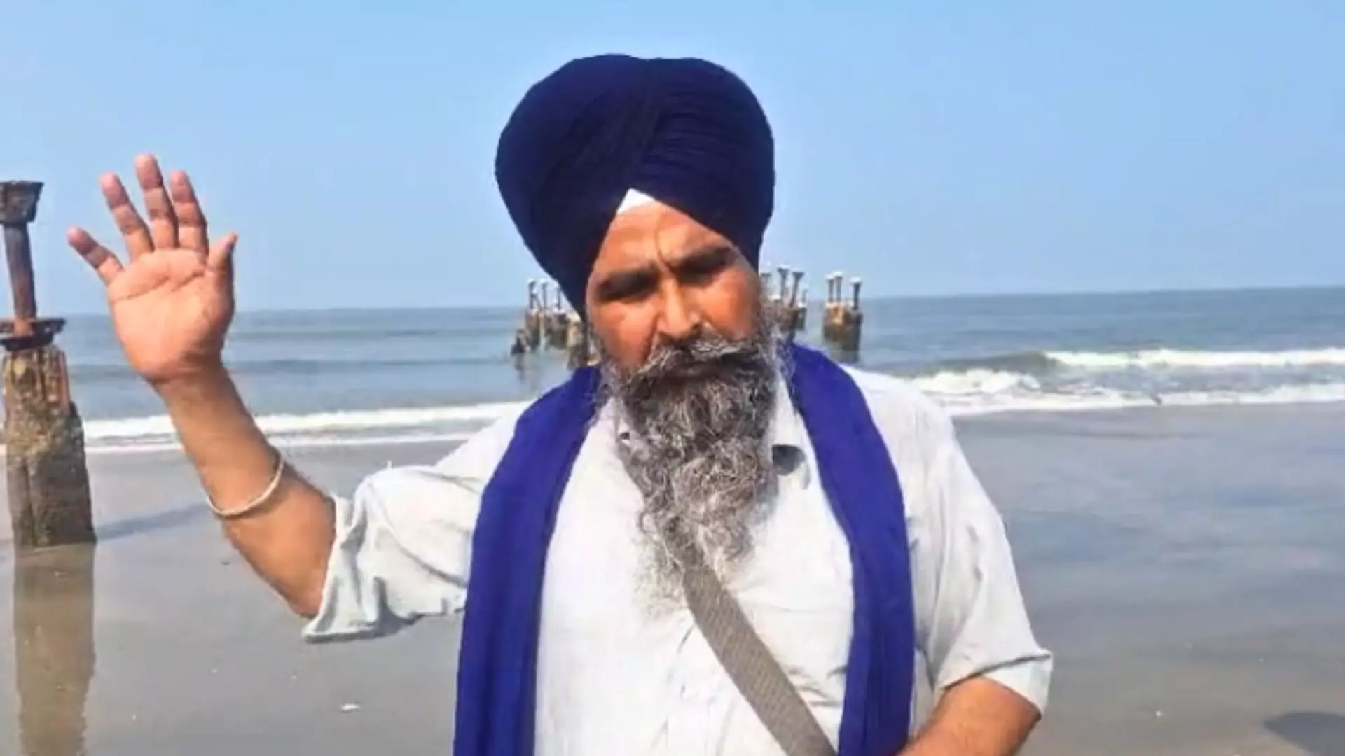 ਅਜਨਾਲਾ ‘ਚ ਰਾਵੀ ਦਰਿਆ ਦੇ ਬੇਕਾਬੂ ਪਾਣੀਆਂ ਨਾਲ ਕਿਸਾਨ ਹੋਇਆ ਬਰਬਾਦ, ਫਸਲ ਦੀ ਬਰਬਾਦੀ ਨਾਲ ਭਾਰੀ ਨੁਕਸਾਨ