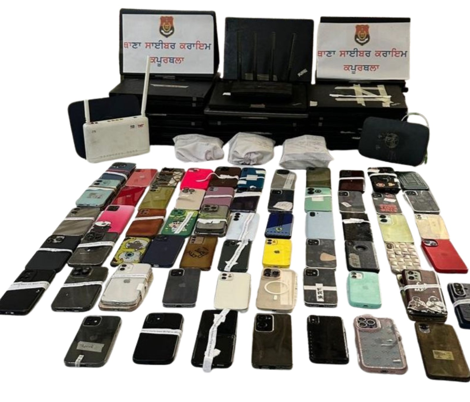 ਪੁਲਿਸ ਵੱਲੋਂ ਸਾਈਬਰ ਧੋਖਾਧੜੀ ਗੈਂਗ ਦਾ ਪਰਦਾਫਾਸ਼, ਨਕਦੀ ਤੇ ਸਾਮਾਨ ਸਮੇਤ 36 ਮੈਂਬਰ ਕਾਬੂ