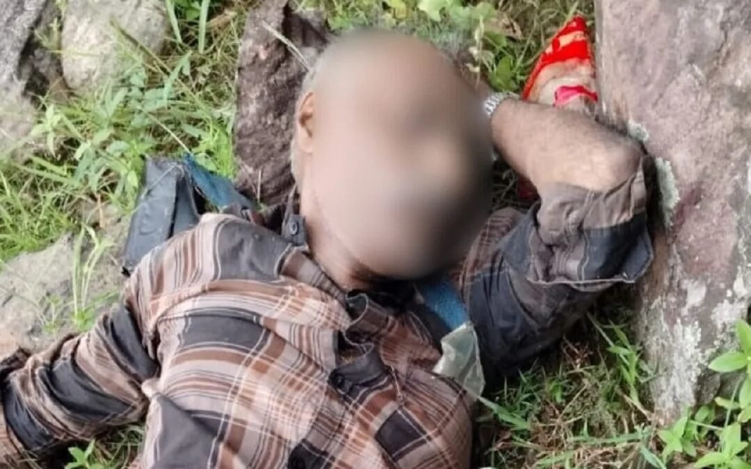 छत्तीसगढ़ में 10 नक्सलियों का एनकाउंटर, 1 करोड़ का इनामी नक्सल कमांडर भी ढेर