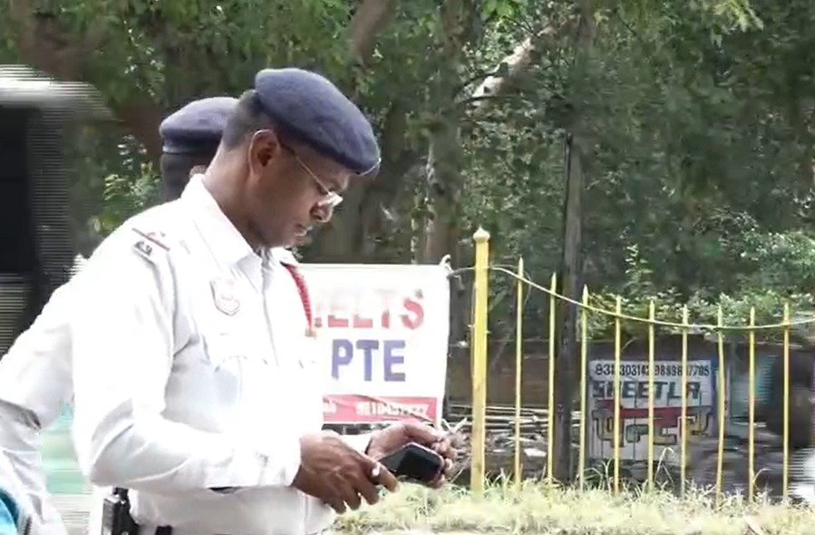 स्कूटी की कीमत से चार गुणा ज्यादा के कटे चालान, स्कूटी के 2 साल में किये गए 28 चालान