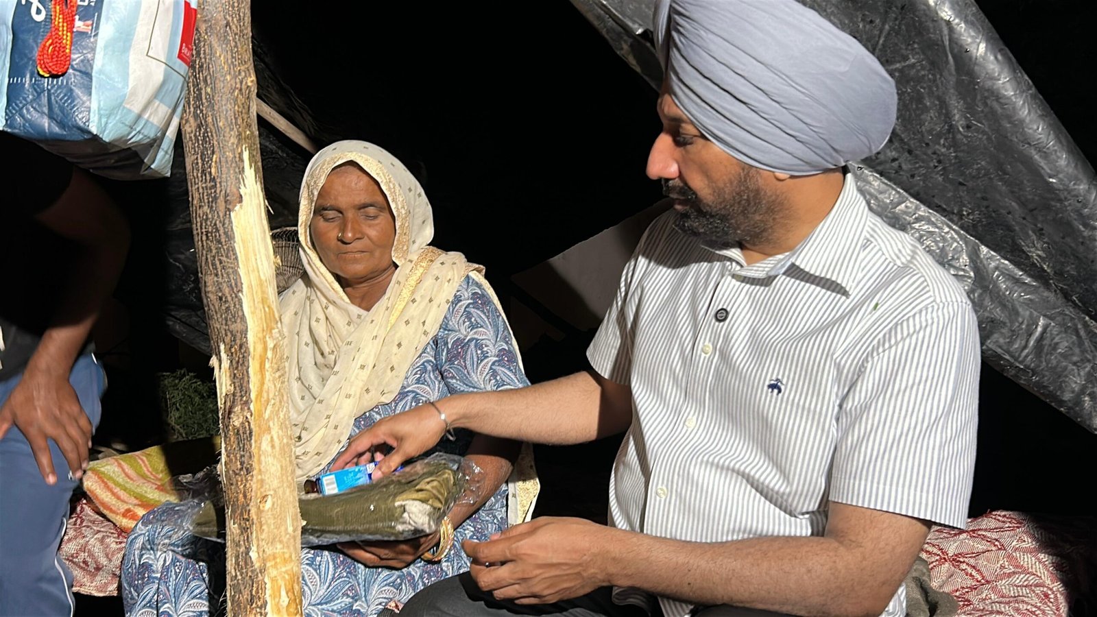 ਸਾਡੇ ਸਰਹੱਦੀ ਪਿੰਡਾਂ ਦੇ ਲੋਕਾਂ ਦੇ ਜਜ਼ਬੇ ਨੂੰ ਸਲਾਮ, ਜੋ ਹਮੇਸ਼ਾ ਹੀ ਦੇਸ਼ ਲਈ ਮੁਸ਼ਕਲ ਸਮੇਂ ਰਹਿੰਦੇ ਨੇ ਨਾਲ ਖੜੇ : ਸੰਸਦ ਸਤਨਾਮ ਸਿੰਘ ਸੰਧੂ