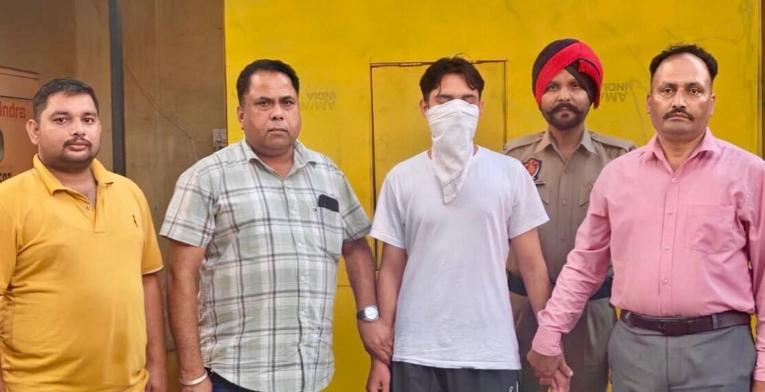 ਭ੍ਰਿਸ਼ਟਾਚਾਰ ਖਿਲਾਫ਼ ਜੰਗ ਤਹਿਤ ਵਿਜੀਲੈਂਸ ਬਿਊਰੋ ਨੇ 20000 ਰੁਪਏ ਦੀ ਰਿਸ਼ਵਤ ਲੈਂਦੇ ਹੋਏ ਇੱਕ ਪ੍ਰਾਈਵੇਟ ਵਿਅਕਤੀ ਨੂੰ ਕਾਬੂ ਕੀਤਾ