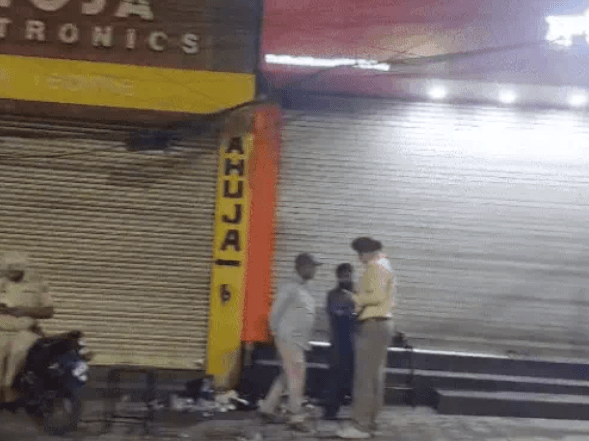 ਲੁਧਿਆਣਾ ‘ਚ ਆਮਦਨ ਕਰ ਵਿਭਾਗ ਦੀ Raid ਦੂਜੇ ਦਿਨ ਵੀ ਜਾਰੀ, ਰਿਅਲ ਐਸਟੇਟ ਕਾਰੋਬਾਰੀਆਂ ਦੀਆਂ ਪ੍ਰਾਪਰਟੀ ‘ਤੇ ਸਖਤ ਕਾਰਵਾਈ