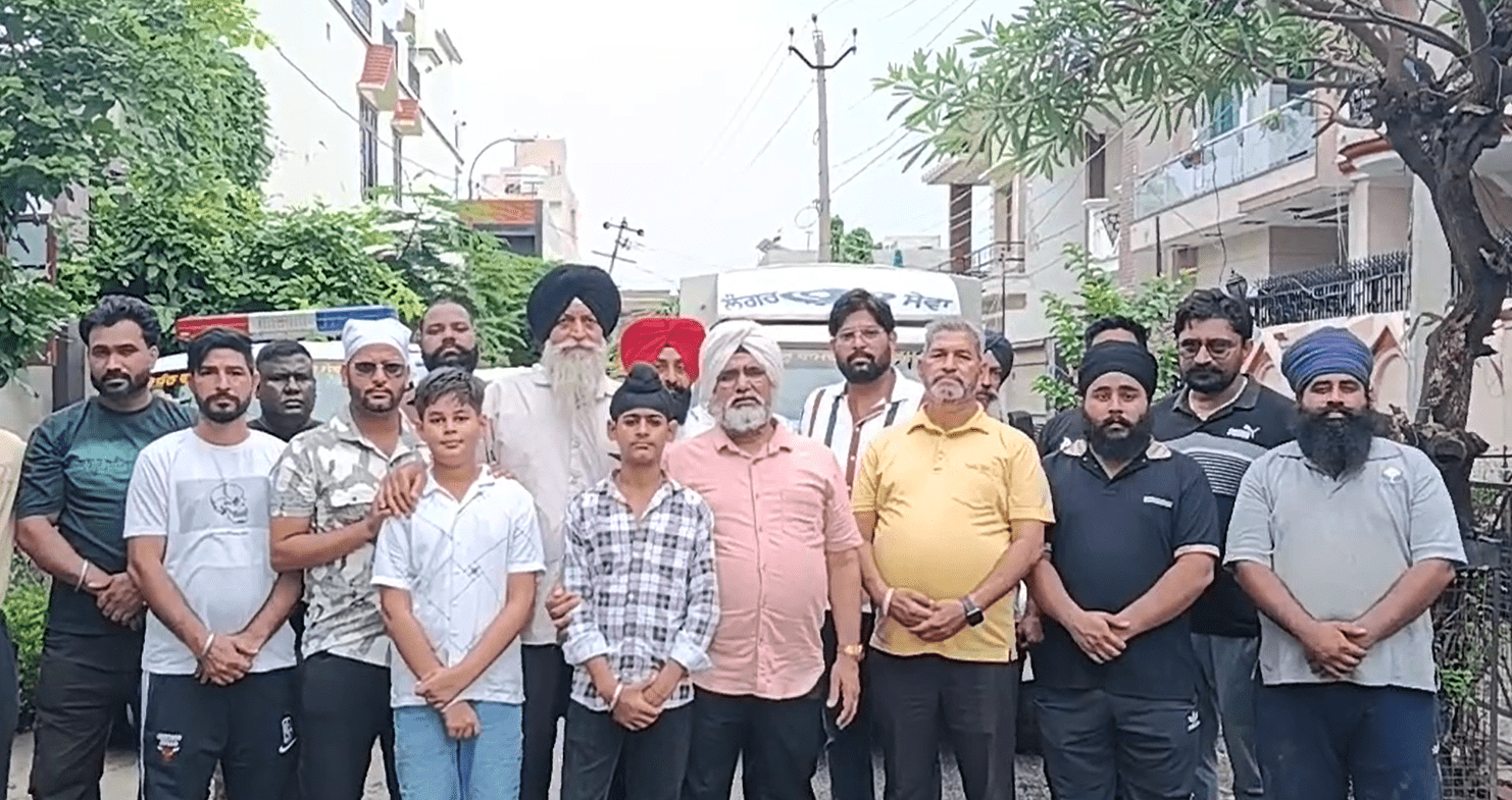 ਹੁਸ਼ਿਆਰਪੁਰ ਤੋਂ ਹੜ ਪੀੜਤਾਂ ਲਈ ਰਾਹਤ ਸਮਗਰੀ ਰਵਾਨਾ, ਸਮਾਜ ਸੇਵਕ ਸੰਗਠਨ ਆਏ ਅੱਗੇ