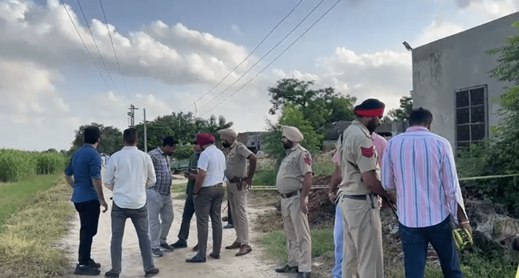 Youtube ਦੇਖਣ ਤੋਂ ਬਾਅਦ ਵਿਸਫੋਟਕ ਬਣਾਉਣ ਦੀ ਕੋਸ਼ਿਸ਼ ਕਰਨ ‘ਤੇ ਹੋਏ ਧਮਾਕੇ ਵਿੱਚ ਪਿਓ-ਪੁੱਤ ਗੰਭੀਰ ਜ਼ਖਮੀ