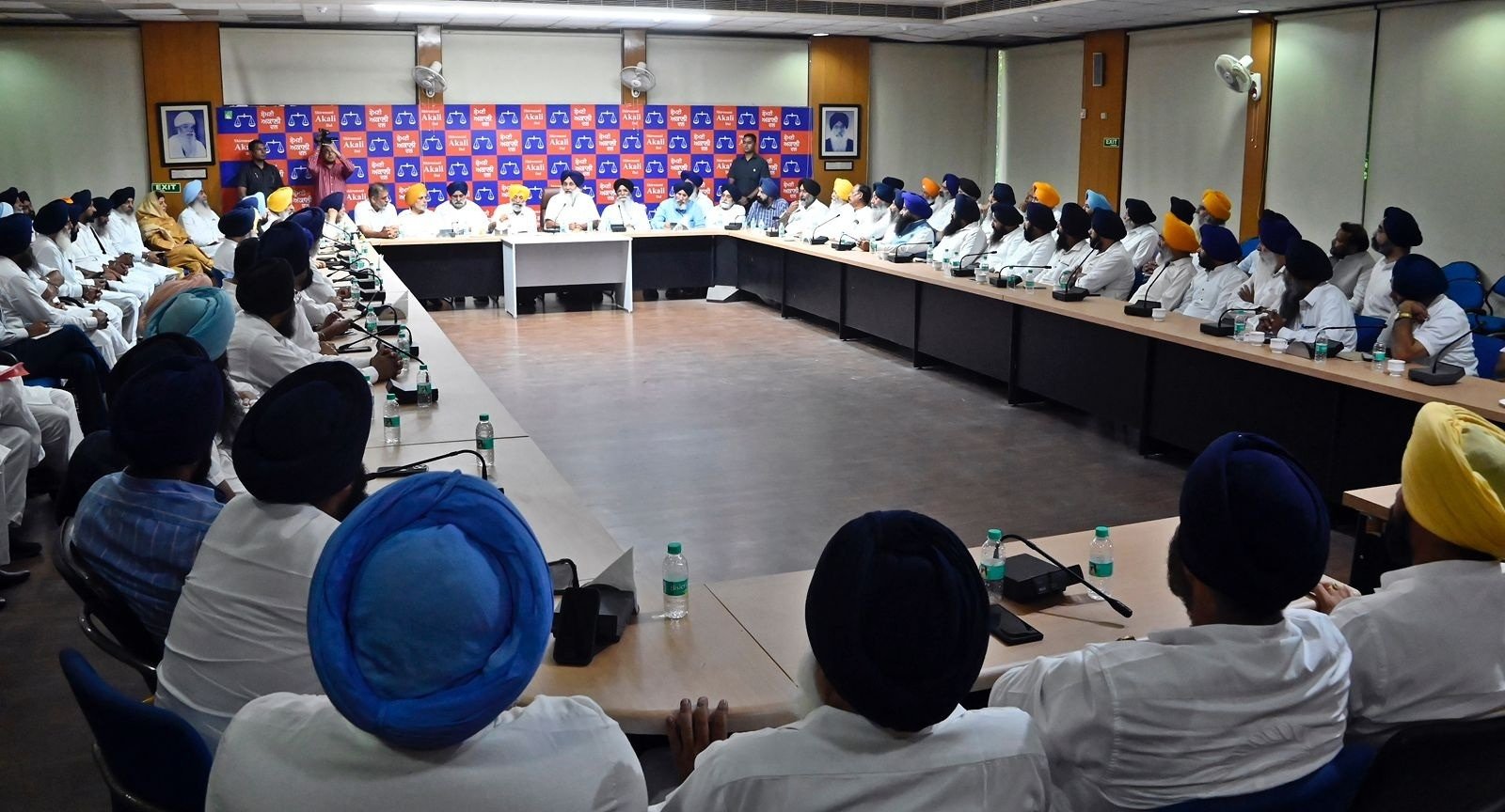 ਸੁਖਬੀਰ ਬਾਦਲ ਦਾ ਹੜ੍ਹ ਮਾਰੇ ਕਿਸਾਨਾਂ ਲਈ ਵੱਡਾ ਐਲਾਨ, ਕਣਕ ਦੀ ਬਿਜਾਈ ਲਈ ਪ੍ਰਦਾਨ ਕਰਾਂਗੇ ਬੀਜ, ਪ੍ਰਧਾਨ ਮੰਤਰੀ ਨੂੰ ਕੀਤੀ ਅਪੀਲ