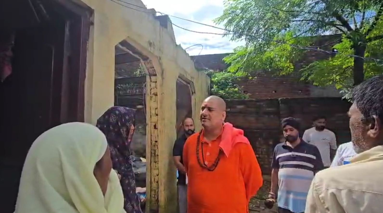 ਡੇਲੀ ਪੋਸਟ ਦੀ ਖ਼ਬਰ ਦਾ ਹੋਇਆ ਅਸਰ! ਤਿੰਨ ਬੱਚਿਆਂ ਦੀ ਵਿਧਵਾ ਮਾਂ ਨੂੰ ਫਿਰ ਤੋਂ ਮਿਲੇਗੀ ਘਰ ਦੀ ਨਵੀਂ ਛੱਤ