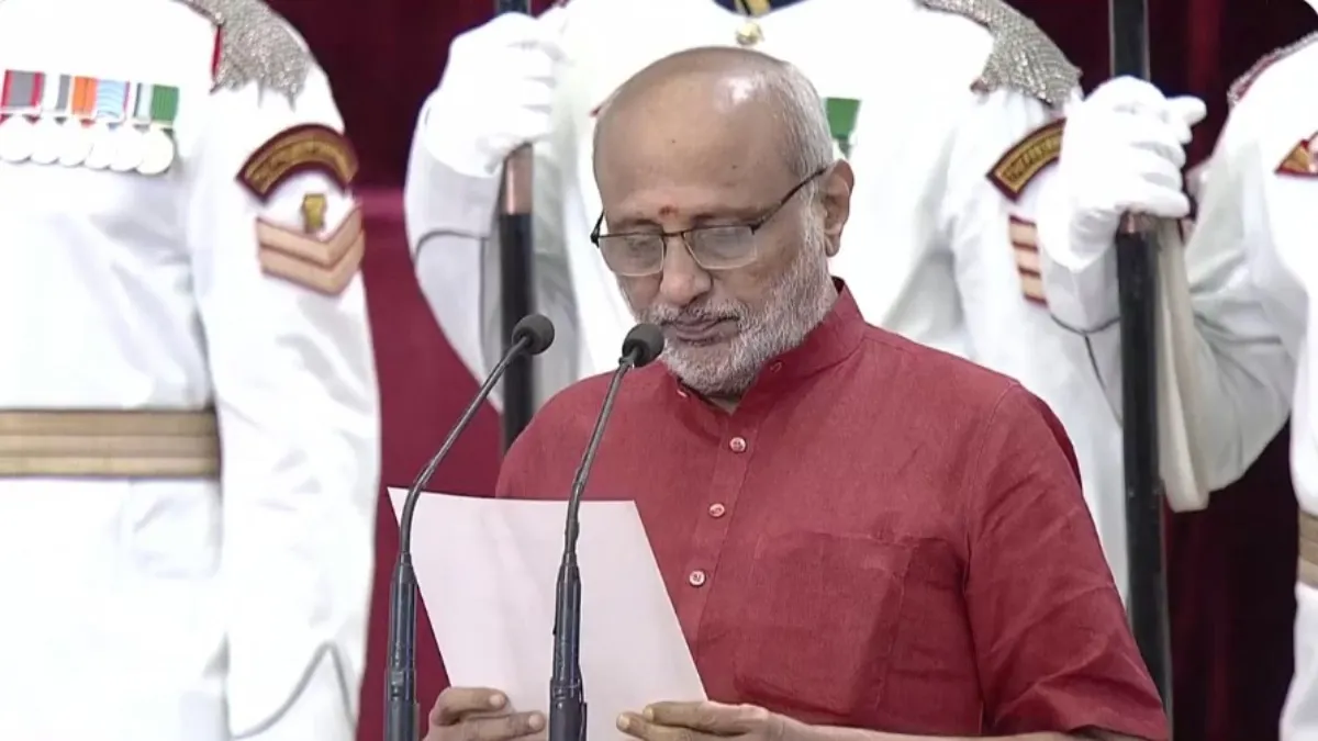 ਸੀ.ਪੀ. ਰਾਧਾਕ੍ਰਿਸ਼ਨਨ ਦੇਸ਼ ਦੇ 15ਵੇਂ ਉਪ ਰਾਸ਼ਟਰਪਤੀ ਬਣੇ, ਰਾਸ਼ਟਰਪਤੀ ਮੁਰਮੂ ਨੇ ਸਹੁੰ ਚੁਕਾਈ