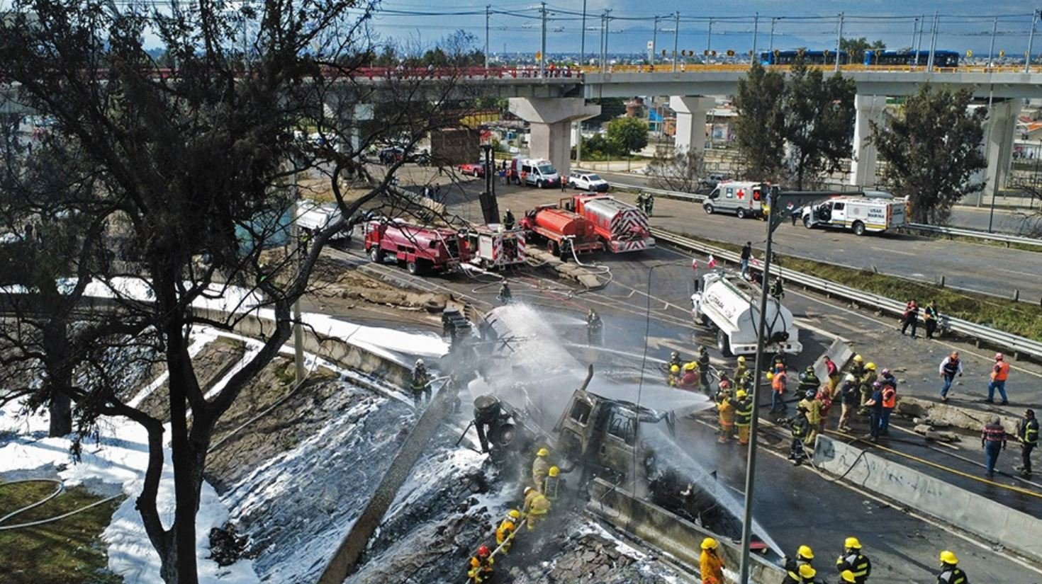 ਮੈਕਸੀਕੋ ‘ਚ ਗੈਸ ਟੈਂਕਰ ਹੋਇਆ ਧਮਾਕਾ, ਹਾਦਸੇ ‘ਚ 57 ਲੋਕ ਝੁਲਸੇ, ਅੱਗ ‘ਚ 18 ਵਾਹਨ ਸੜੇ