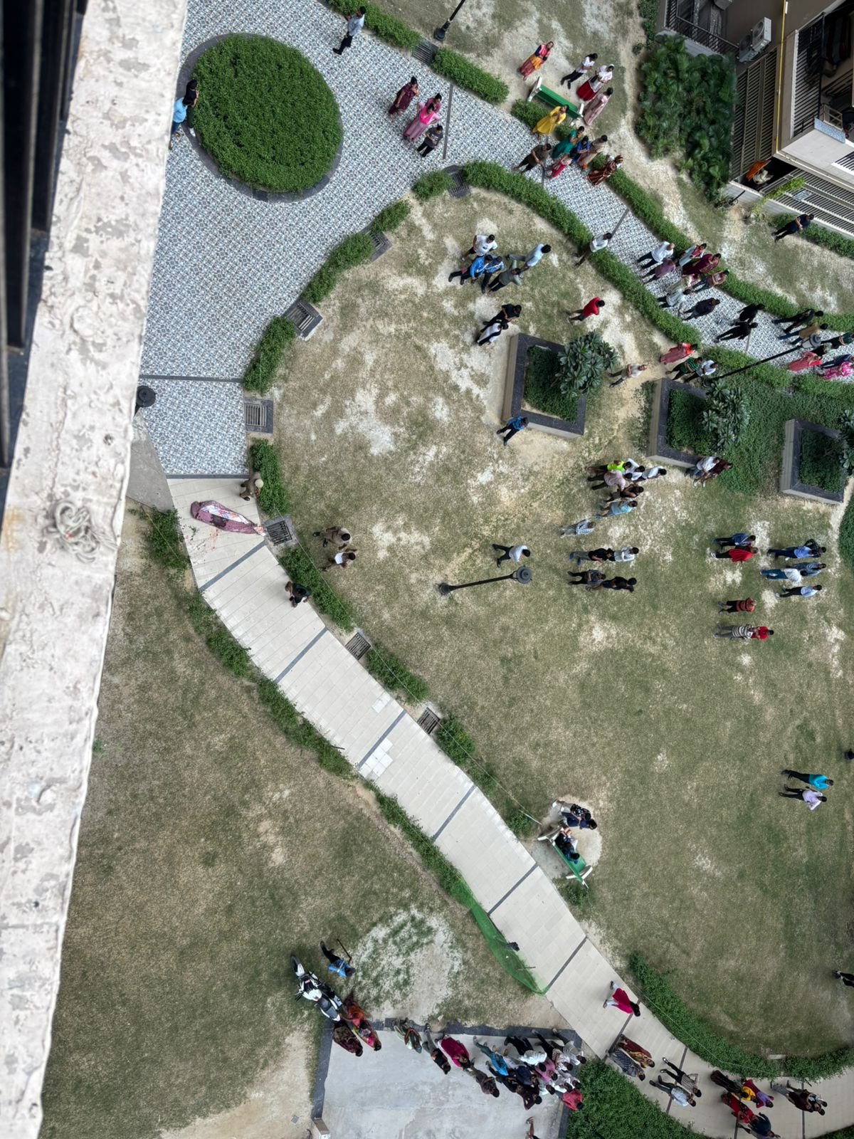 ਰੂਹ ਕੰਬਾਊ ਵਾਰਦਾਤ ! 29 ਸਾਲਾ ਡਾਕਟਰ ਨੇ 21ਵੀਂ ਮੰਜ਼ਿਲ ਤੋਂ ਛਾਲ ਮਾਰ ਕੀਤੀ ਖੁਦਖੁਸ਼ੀ