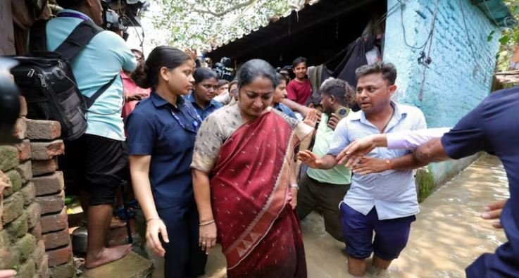 ਦਿੱਲੀ, ਘਰਾਂ ਵਿੱਚ ਵੜਿਆ ਹੜ੍ਹ ਦਾ ਪਾਣੀ, CM ਰੇਖਾ ਗੁਪਤਾ ਨੇ ਹਲਾਤਾਂ ਦਾ ਲਿਆ ਜਾਇਜ਼ਾ