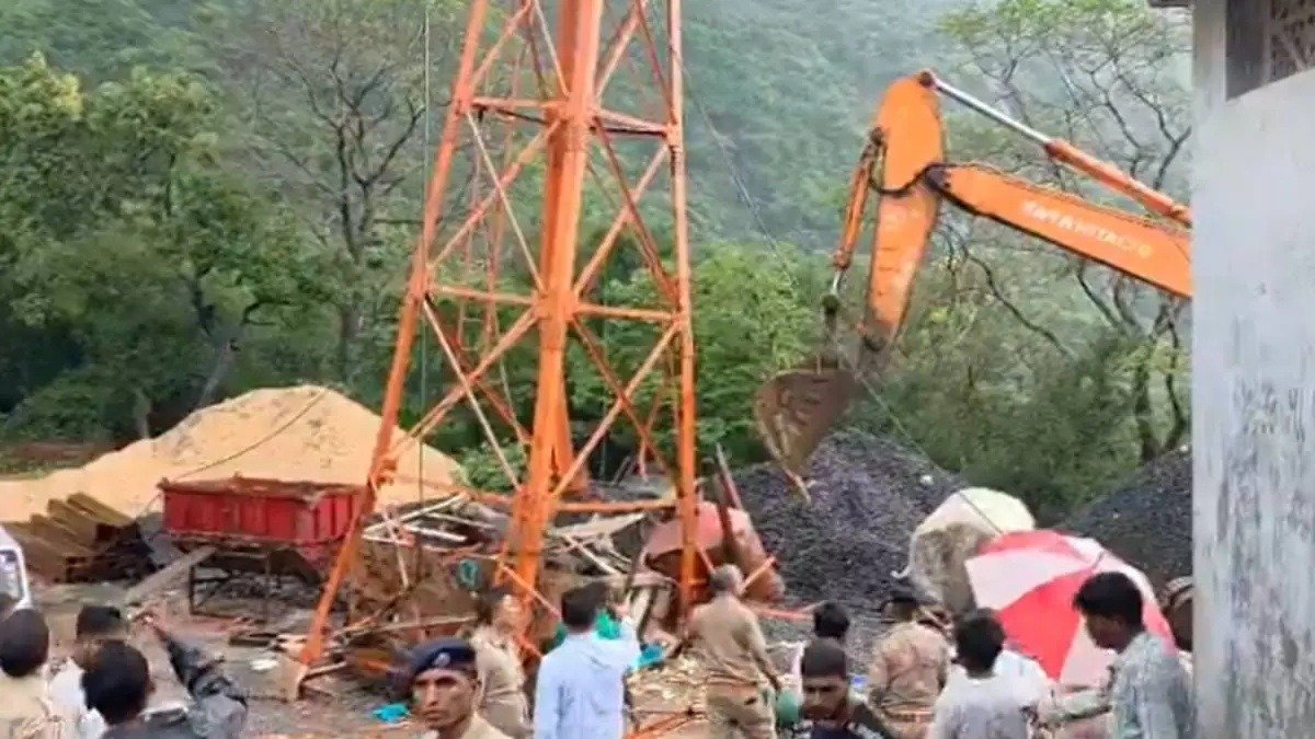 गुजरात के पंचमहल में हादसा, पावागढ़ में मालवाहक रोपवे टूटने से 6 की दर्दनाक मौत