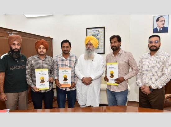 ਡੇਅਰੀ ਵਿਕਾਸ ਵਿਭਾਗ ‘ਚ ਨਵ-ਨਿਯੁਕਤ ਉਮੀਦਵਾਰਾਂ ਨੂੰ ਗੁਰਮੀਤ ਖੁੱਡੀਆਂ ਨੇ ਸੌਂਪੇ ਨਿਯੁਕਤੀ ਪੱਤਰ