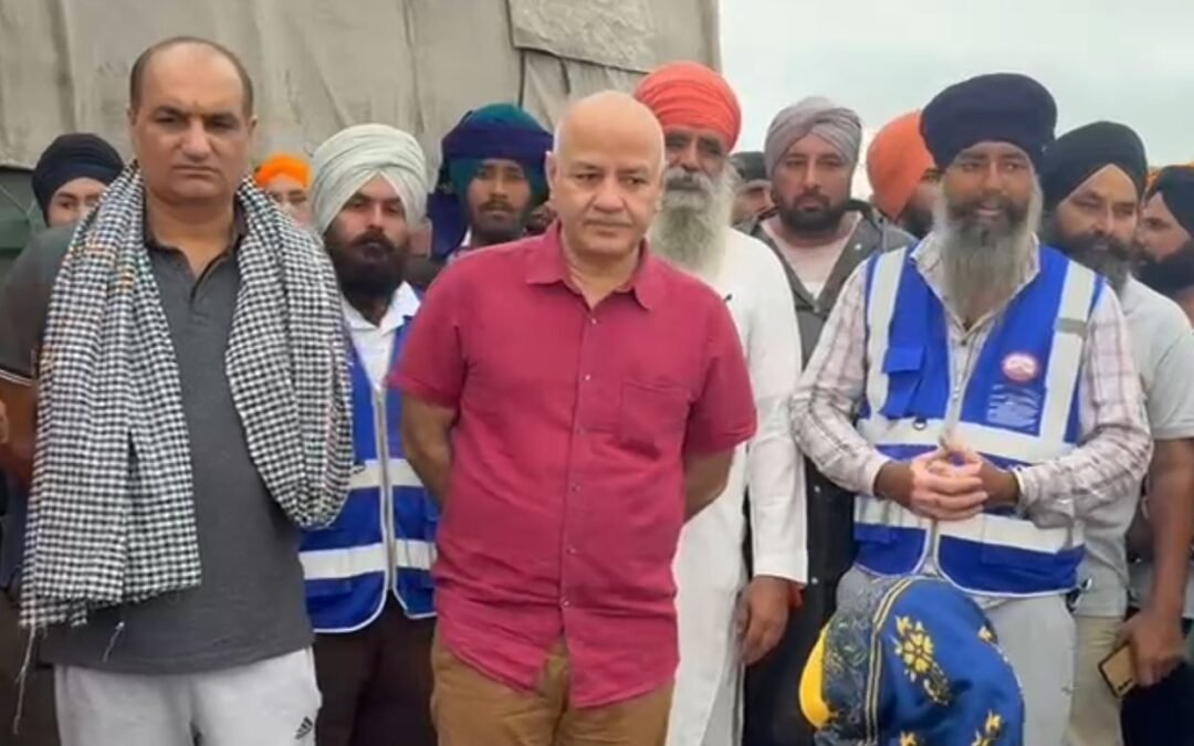 ਮਨੀਸ਼ ਸਿਸੋਦੀਆ ਵੱਲੋਂ ਹੜ੍ਹ ਪ੍ਰਭਾਵਿਤ ਇਲਾਕਿਆਂ ਦੌਰਾ, ਮਾਰ ਝੱਲ੍ਹ ਰਹੇ ਲੋਕਾਂ ਨੂੰ ਪੱਕੀ ਨਿਜ਼ਾਤ ਦਿਵਾਉਣ ਦਾ ਦਿੱਤਾ ਭਰੋਸਾ