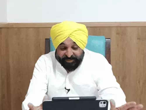 CM ਮਾਨ ਨੂੰ ਅੱਜ ਹਸਪਤਾਲ ਤੋਂ ਮਿਲ ਸਕਦੀ ਹੈ ਛੁੱਟੀ, ਸਿਹਤ ‘ਚ ਹੋ ਰਿਹਾ ਹੈ ਸੁਧਾਰ