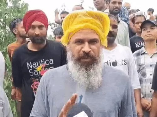 ਸਤਲੁਜ ਦਰਿਆ ਦਾ ਬੰਨ੍ਹ ਟੁੱਟਣ ਦਾ ਖ਼ਤਰਾ: ਫੌਜ ਸਮੇਤ ਪਿੰਡ ਵਾਸੀ ਮਜ਼ਬੂਤ ​​ਕਰਨ ‘ਚ ਜੁਟੇ