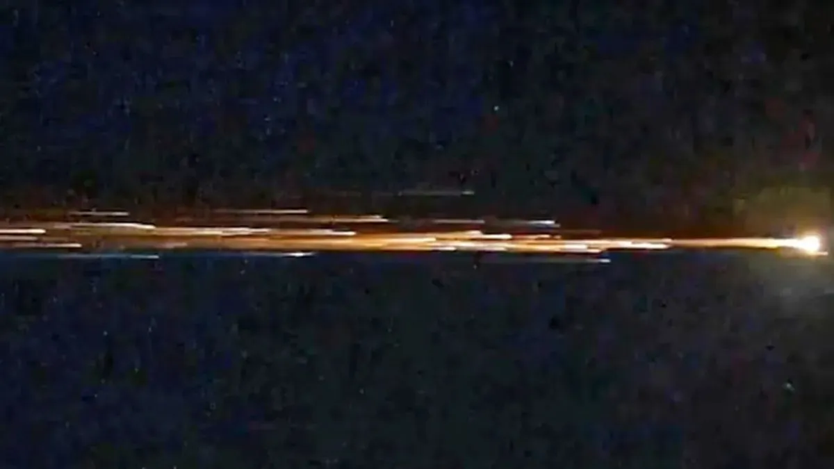 ਉਲਕਾਪਿੰਡ ਦੀ ਰੌਸ਼ਨੀ ਨੇ ਚਮਕਾਇਆ ਦਿੱਲੀ-ਐਨਸੀਆਰ ਦਾ ਅਸਮਾਨ, ਲੋਕ ਹੋਏ ਹੈਰਾਨ ; ਦੇਖੋ ਵੀਡੀਓਜ਼