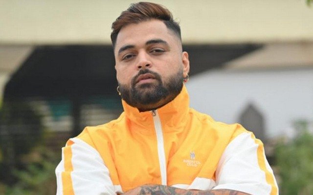 Gulab Sidhu: ਪੰਜਾਬੀ ਗਾਇਕ ਗੁਲਾਬ ਸਿੱਧੂ ਨਵੇਂ ਗੀਤ ਨੂੰ ਲੈ ਕੇ ਵਿਵਾਦਾਂ ਵਿੱਚ ਘਿਰੇ; ਸਰਪੰਚਾਂ ਵਿੱਚ ਭਾਰੀ ਰੋਸ