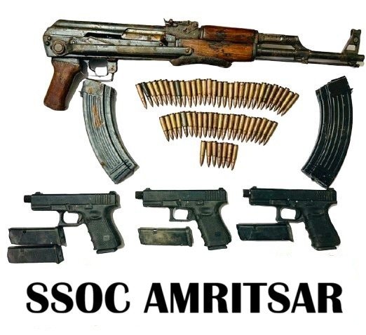 AK-47, ਗਲੌਕਸ, 110 ਜ਼ਿੰਦਾ ਕਾਰਤੂਸਾਂ ਸਮੇਤ ਤਿੰਨ ਤਸਕਰ ਕਾਬੂ, ਡਰੋਨ ਰਾਹੀਂ ਆਈ ਸੀ ਪਾਕਿਸਤਾਨ ਤੋਂ ਖੇਪ