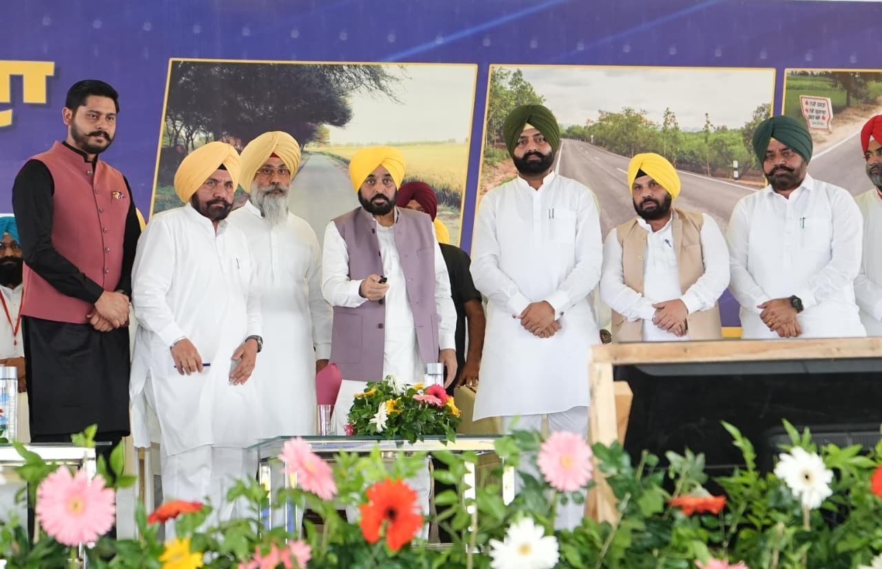 ਪੰਜਾਬੀਆਂ ਨੂੰ ਤਿਉਹਾਰਾਂ ਦਾ ਤੋਹਫ਼ਾ, 4150 ਕਰੋੜ ਰੁਪਏ ਦੀ ਲਾਗਤ ਨਾਲ 19,491 ਕਿਮੀ ਲਿੰਕ ਸੜਕਾਂ ਦੇ ਨਿਰਮਾਣ ਦੀ ਸ਼ੁਰੂਆਤ
