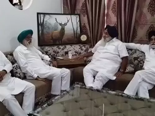 ਕਿਸਾਨ ਆਗੂ ਰਾਜੇਵਾਲ ਦੇ ਘਰ ਪਹੁੰਚੇ ਸੁਖਬੀਰ ਬਾਦਲ
