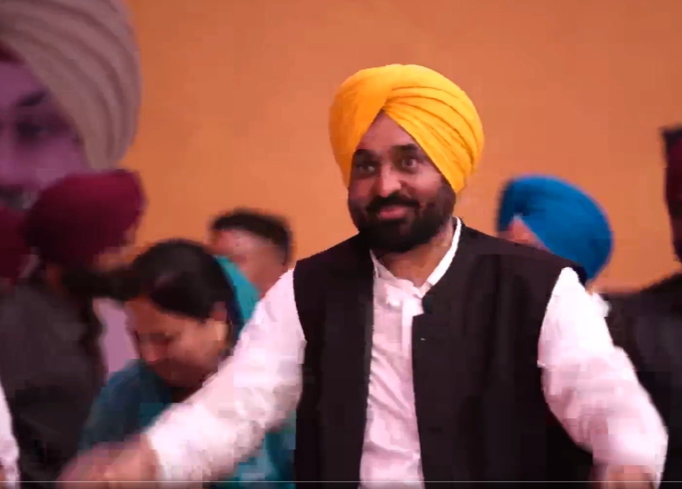 ਭਗਵੰਤ ਮਾਨ ਨੇ ਤਰਨਤਾਰਨ ਦੇ ਵੋਟਰਾਂ ਨੂੰ “ਸਾਫ਼ ਅਤੇ ਲੋਕ-ਅਧਾਰਤ ਰਾਜਨੀਤੀ” ਲਈ ‘ਆਪ’ ਦਾ ਸਮਰਥਨ ਕਰਨ ਦੀ ਕੀਤੀ ਅਪੀਲ