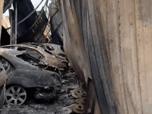 ਚੰਡੀਗੜ੍ਹ: ਮੱਖਣ ਮਾਜਰਾ ਵਿੱਚ ਐਸਕੇ ਮੋਟਰਜ਼ ਵਰਕਸ਼ਾਪ ਵਿੱਚ ਭਿਆਨਕ ਅੱਗ, 20 ਤੋਂ ਵੱਧ ਲਗਜ਼ਰੀ ਵਾਹਨ ਸੜ ਕੇ ਖਾਕ