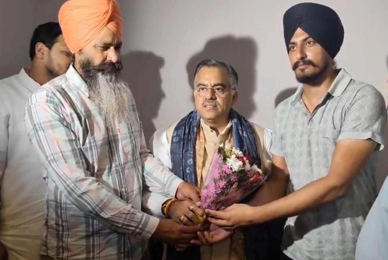 ਈਰਾਨ ‘ਚ ਫਸੇ ਪੰਜਾਬੀ ਨੌਜਵਾਨ ਦੀ ਹੋਈ ਵਤਨ ਵਾਪਸੀ, ਪਰਿਵਾਰ ‘ਚ ਖੁਸ਼ੀ ਦਾ ਮਾਹੌਲ, ਕੇਂਦਰ ਸਰਕਾਰ ਦਾ ਕੀਤਾ ਧੰਨਵਾਦ