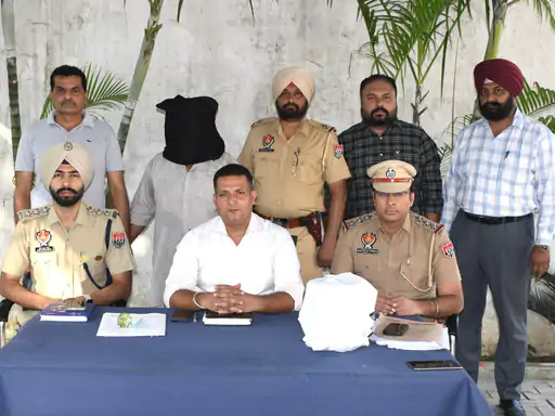 ”ਯੁੱਧ ਨਸ਼ਿਆਂ ਵਿਰੁੱਧ” ਤਹਿਤ 4 ਕਿਲੋ ਅਫੀਮ ਸਣੇ ਨਸ਼ਾ ਤਸਕਰ ਗ੍ਰਿਫ਼ਤਾਰ, ਪੁਲਿਸ ਨੇ ਰਿਮਾਂਡ ‘ਤੇ ਲਿਆ ਦੋਸ਼ੀ