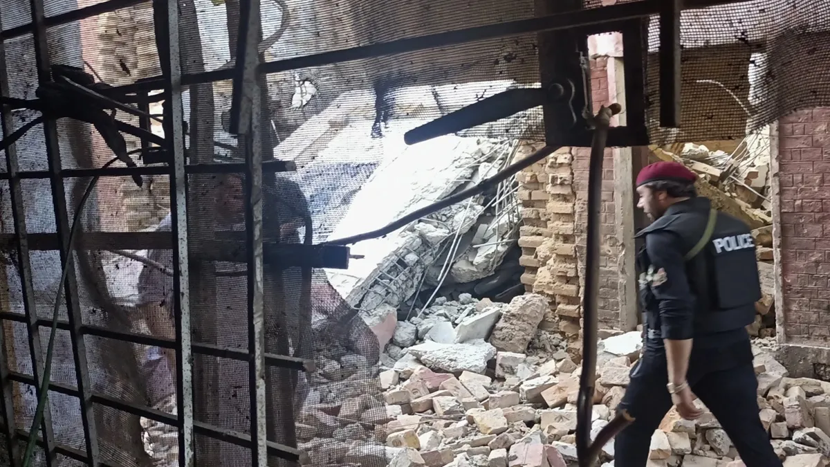 ਖੈਬਰ ਪਖਤੂਨਖਵਾ ‘ਚ ਪੁਲਿਸ ਚੌਕੀ ‘ਤੇ ਅੱਤਵਾਦੀ ਹਮਲਾ, ਇੱਕ ਪੁਲਿਸ ਮੁਲਾਜ਼ਮ ਸ਼ਹੀਦ, ਨੀਮ ਫੌਜੀ ਜਵਾਨ ਜ਼ਖਮੀ