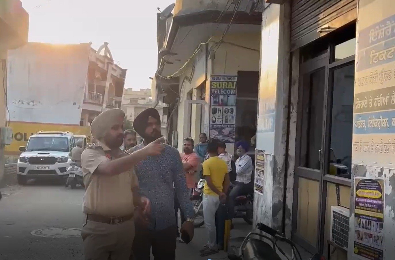 ਦੀਵਾਲੀ ਤੋਂ ਪਹਿਲਾਂ ਬਟਾਲਾ ‘ਚ ਚੱਲੀਆਂ ਗੋਲੀਆਂ, ਇਲਾਕੇ ‘ਚ ਦਹਿਸ਼ਤ ਦਾ ਮਾਹੌਲ