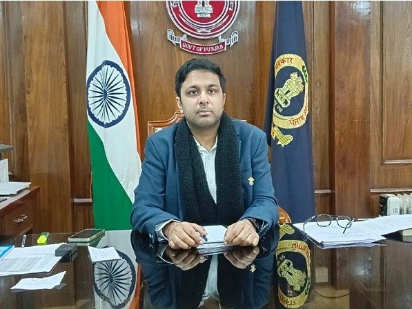 ਜ਼ਿਲ੍ਹਾ ਪ੍ਰੀਸ਼ਦ ਅਤੇ ਪੰਚਾਇਤ ਸੰਮਤੀ ਚੋਣਾਂ: ਕੱਲ੍ਹ ਤੋਂ ਨਾਮਜ਼ਦਗੀਆਂ ਦੀ ਪ੍ਰਕਿਰਿਆ ਸ਼ੁਰੂ, ਡੀਸੀ ਵੱਲੋਂ ਅਹਿਮ ਹਦਾਇਤਾਂ ਜਾਰੀ