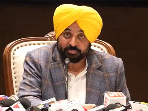 ਮੁੱਖ ਮੰਤਰੀ ਮਾਨ ਨੇ ਗੈਂਗਸਟਰਾਂ ਨੂੰ ਦਿੱਤੀ ਚੇਤਾਵਨੀ, ਤੁਸੀਂ ਆਪਣੀ ਮਾਂ ਦੀ ਗੋਦ ਵਿੱਚ ਬੈਠ ਕੇ ਰੋਟੀ ਨਹੀਂ ਖਾ ਸਕੋਗੇ